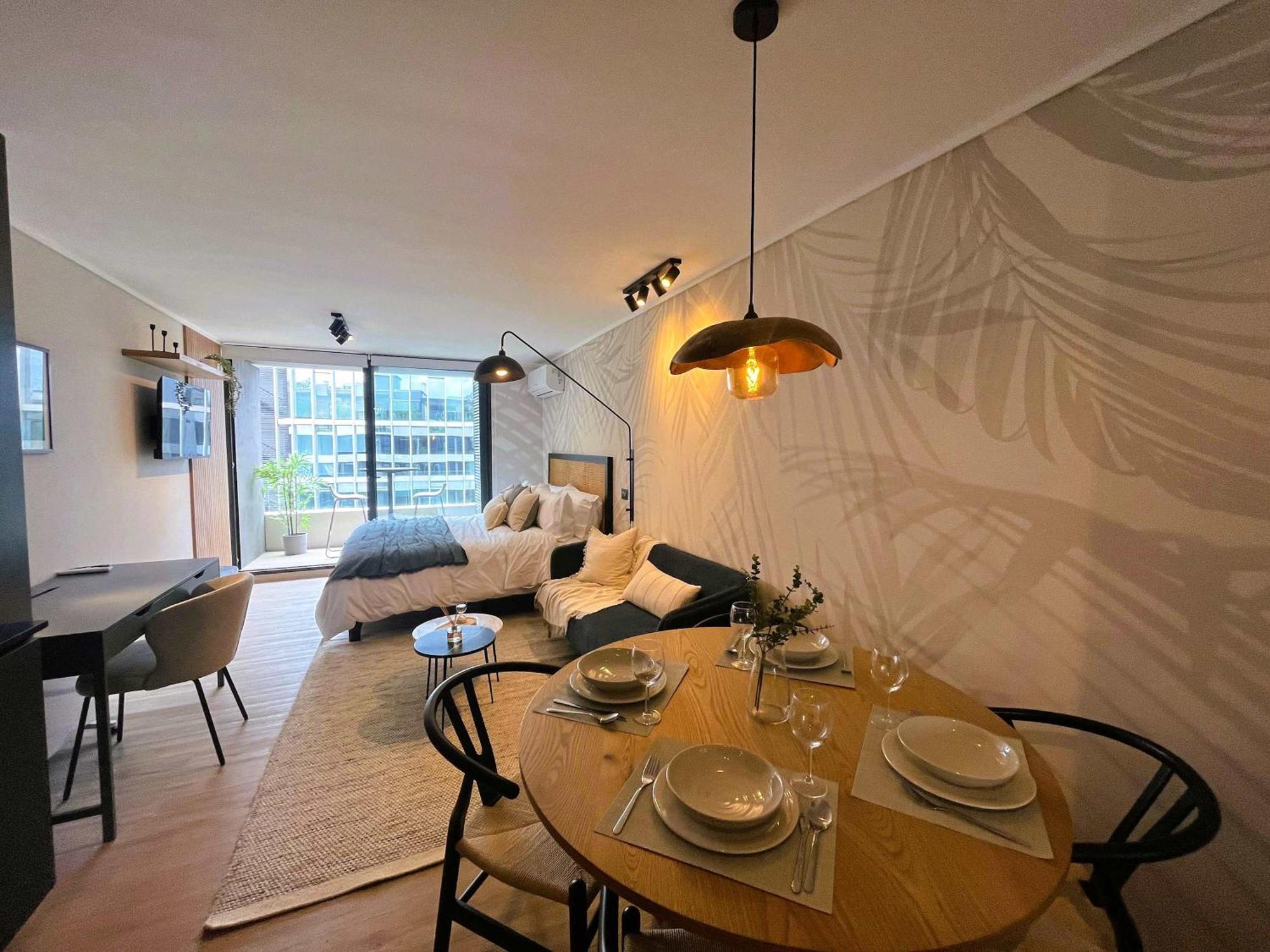 Hom I Inmejorable Y Luminoso Estudio En Condes Apartamento *