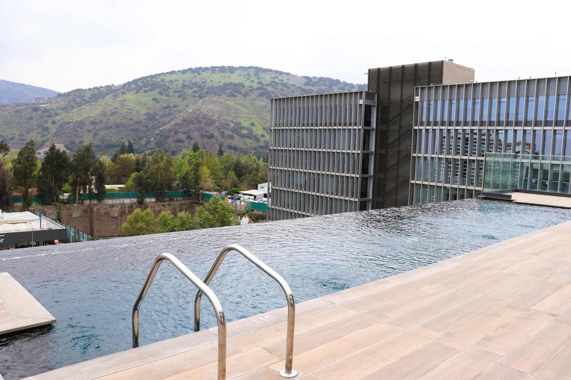 Hom I Inmejorable Y Luminoso Estudio En Condes Santiago